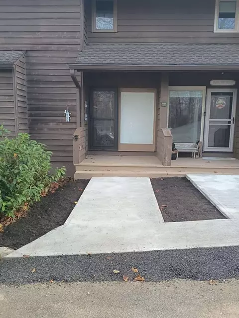 Exterior - 500 Marina Rd #E2, Murphy, NC 28906 photo 2 of 4