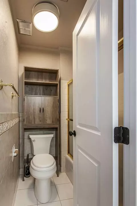 Bath - 500 Marina Rd #E2, Murphy, NC 28906 photo 3 of 3