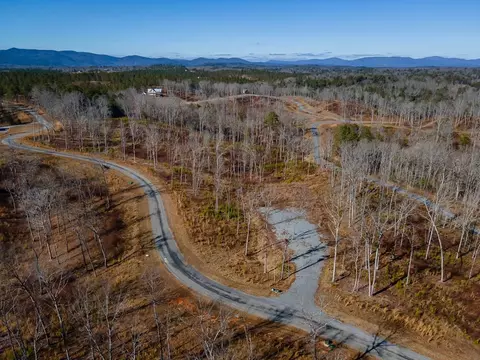 121 High River Xing, Ellijay, GA 30540