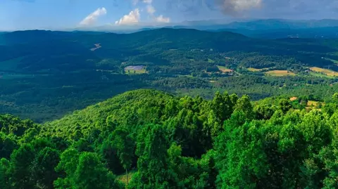 2 Mason Road, Brasstown, NC 28902