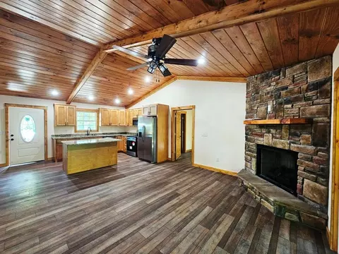 Living - 55 Ridgeline Rd, Murphy, NC 28906 photo 4 of 5