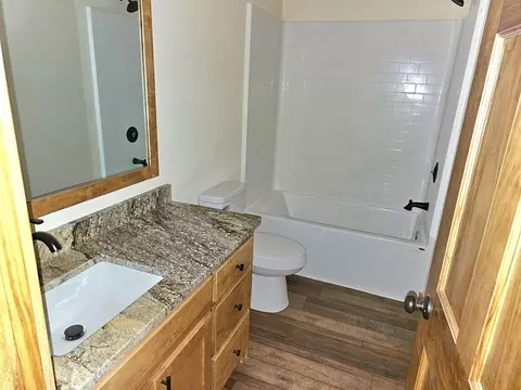 Bath - 55 Ridgeline Rd, Murphy, NC 28906 photo 2 of 2