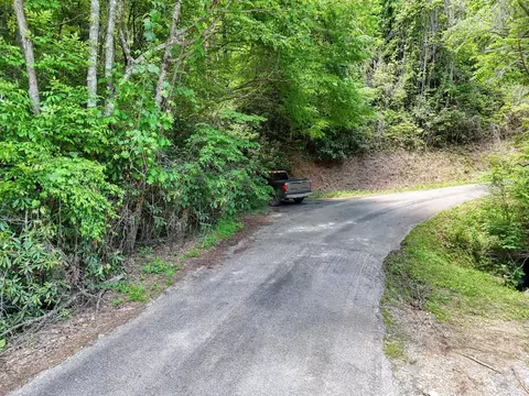 779 Grindstone Rd, Murphy, NC 28906 photo 3