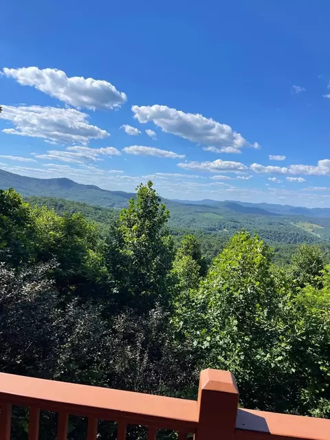 Exterior - 1013 Buck Ridge Dr, Murphy, NC 28906 photo 3 of 16