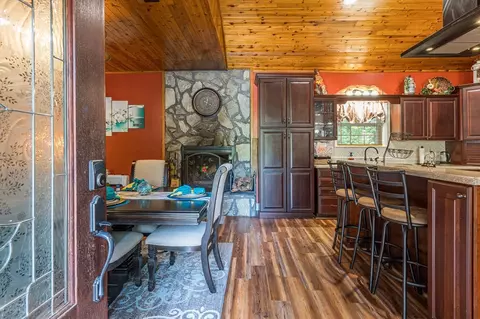 Dining - 140 Kathryn Cir, Murphy, NC 28906 photo 1 of 4