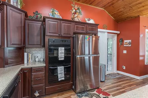 Kitchen - 140 Kathryn Cir, Murphy, NC 28906 photo 4 of 6