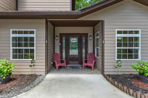Exterior - 140 Kathryn Cir, Murphy, NC 28906 photo 4 of 17