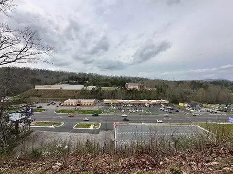 96 Holiday Dr, Murphy, NC 28906