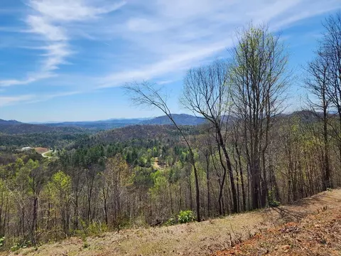 674 Warbler Rd, Murphy, NC 28906