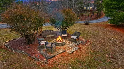 Exterior - 39 Red Bud Ln, Murphy, NC 28906 photo 4 of 16