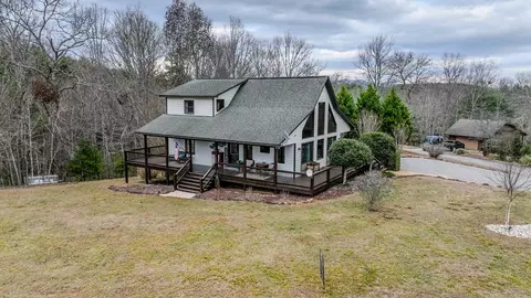 Exterior - 39 Red Bud Ln, Murphy, NC 28906 photo 5 of 16