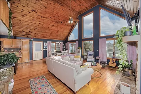 Living - 39 Red Bud Ln, Murphy, NC 28906 photo 1 of 3