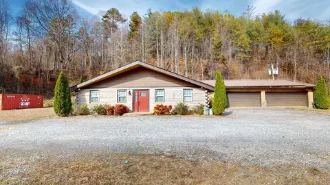 6785 Airport Rd, Andrews, NC 28901