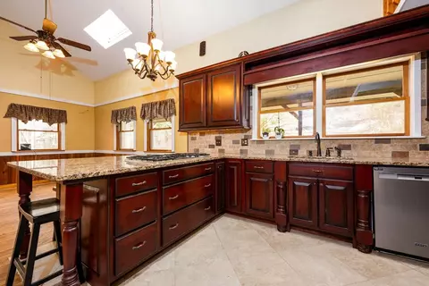 Kitchen - 2130 Hedden Rd, Murphy, NC 28906 photo 1 of 4