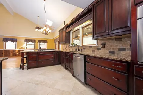 Kitchen - 2130 Hedden Rd, Murphy, NC 28906 photo 3 of 4