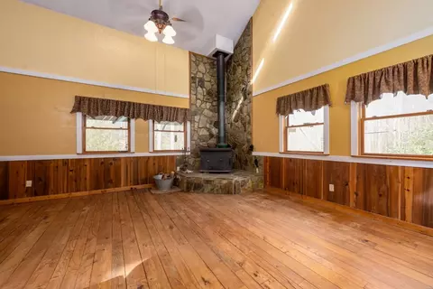 Living - 2130 Hedden Rd, Murphy, NC 28906 photo 4 of 5