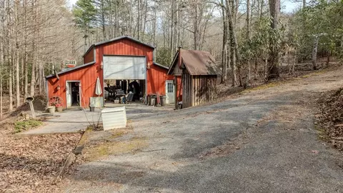Exterior - 2130 Hedden Rd, Murphy, NC 28906 photo 6 of 20