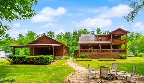 Exterior - 64 Canoe Bnd, Murphy, NC 28906 photo 2 of 19