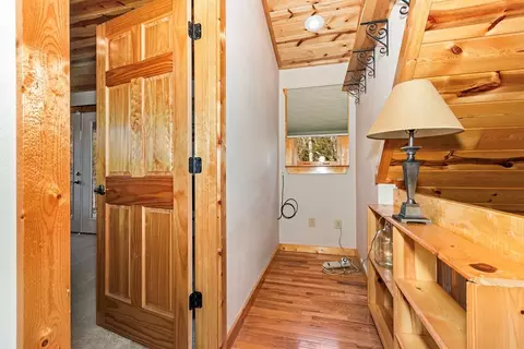 Entry Way - 64 Canoe Bnd, Murphy, NC 28906 photo 8 of 9