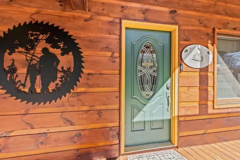 Entry Way - 64 Canoe Bnd, Murphy, NC 28906 photo 1 of 9