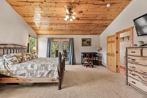 Bedroom - 64 Canoe Bnd, Murphy, NC 28906 photo 8 of 8