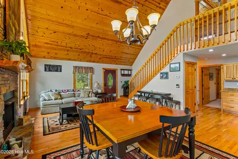 Dining - 64 Canoe Bnd, Murphy, NC 28906 photo 1 of 3