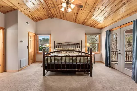 Bedroom - 64 Canoe Bnd, Murphy, NC 28906 photo 5 of 8