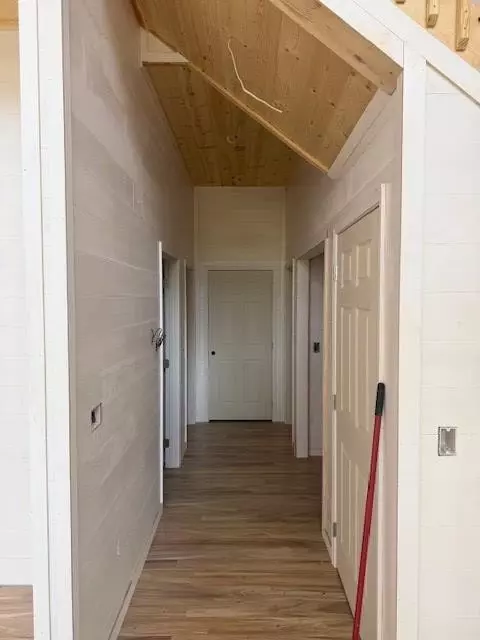 Entry Way - 560 Carolina Fox Cir, Murphy, NC 28906 photo 2 of 3