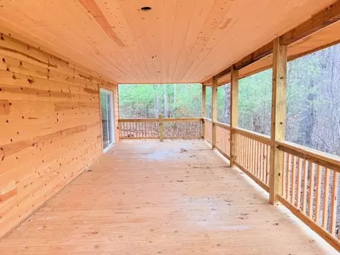 Exterior - 560 Carolina Fox Cir, Murphy, NC 28906 photo 6 of 11