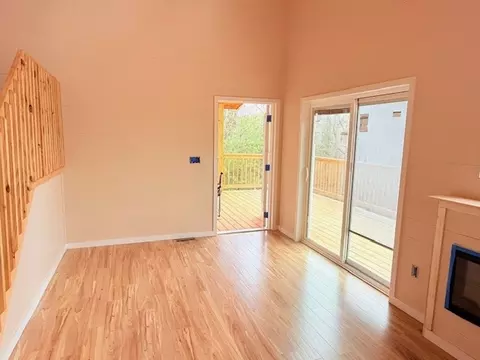 Living - 560 Carolina Fox Cir, Murphy, NC 28906 photo 1 of 3