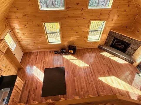 Living - 99 Noelles Pass, Murphy, NC 28906 photo 4 of 5