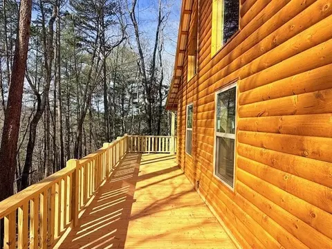 Exterior - 99 Noelles Pass, Murphy, NC 28906 photo 4 of 5