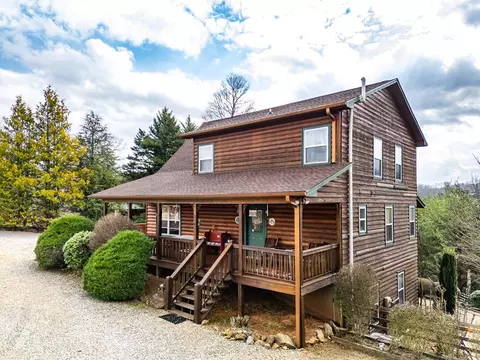 210 Pin Oak Rdg, Murphy, NC 28906