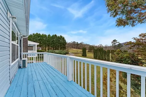 Exterior - 286 Mccombs Rd, Murphy, NC 28906 photo 8 of 16
