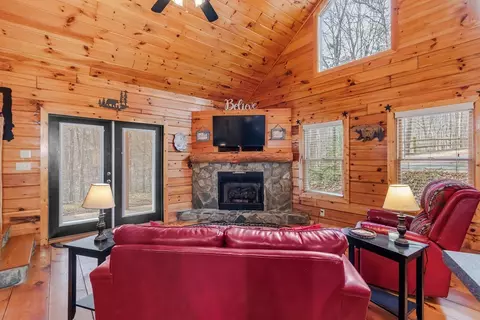 Living - 118 Ringtail Run, Murphy, NC 28906 photo 1 of 6