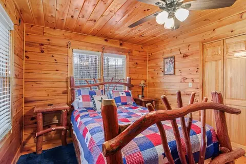 Bedroom - 118 Ringtail Run, Murphy, NC 28906 photo 6 of 8
