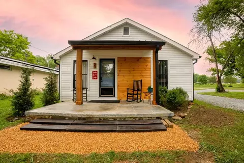 23 Cody St, Robbinsville, NC 28771
