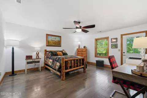 Bedroom - 380 Bear Trl, Murphy, NC 28906 photo 4 of 7