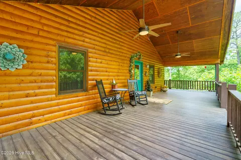Exterior - 380 Bear Trl, Murphy, NC 28906 photo 13 of 21