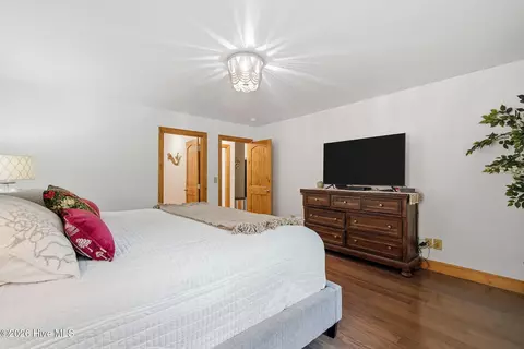 Bedroom - 380 Bear Trl, Murphy, NC 28906 photo 3 of 7