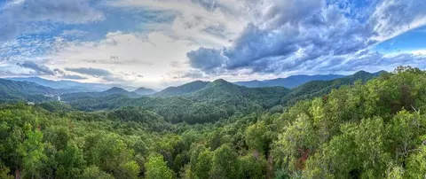 846 Legacy Ln, Robbinsville, NC 28771