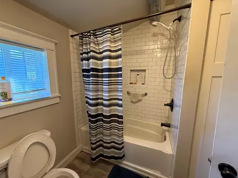 Bath - 4357 Fariview Rd, Andrews, NC 28901 photo 2 of 5