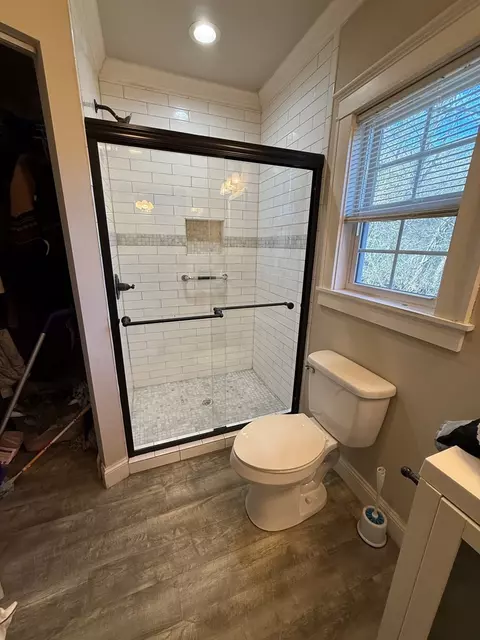 Bath - 4357 Fariview Rd, Andrews, NC 28901 photo 3 of 5