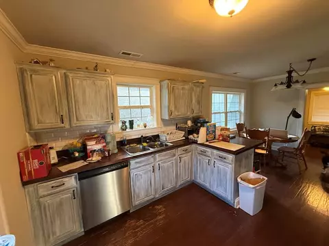 Kitchen - 4357 Fariview Rd, Andrews, NC 28901 photo 1 of 6