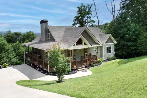 2079 Gallatin Rd, Young Harris, GA 30582