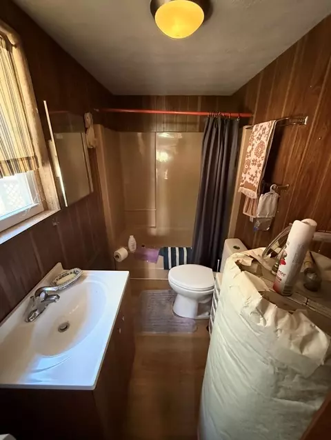Bath - 385 Old Whitener Rd, Murphy, NC 28906 photo 1 of 1