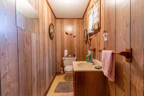 Bath - 300 Sandy Gap Rd, Murphy, NC 28906 photo 4 of 4