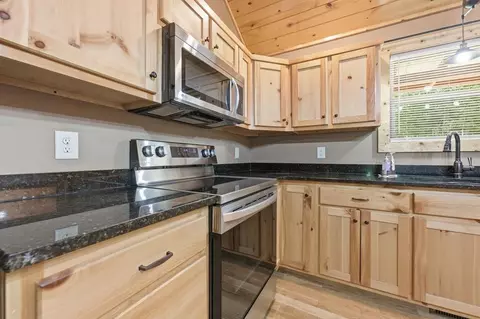 Kitchen - 305 Woodcrest Dr, Murphy, NC 28906 photo 7 of 7