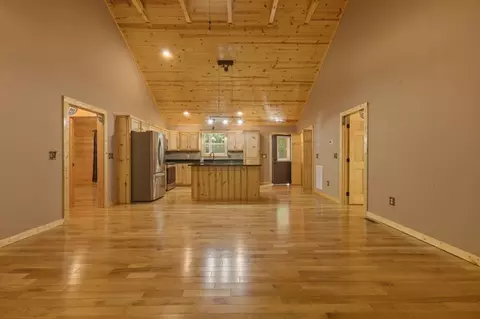 Living - 305 Woodcrest Dr, Murphy, NC 28906 photo 7 of 7