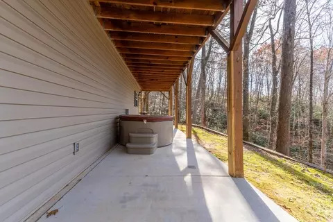 Exterior - 212 Pendergrass Rd, Marble, NC 28905 photo 3 of 11